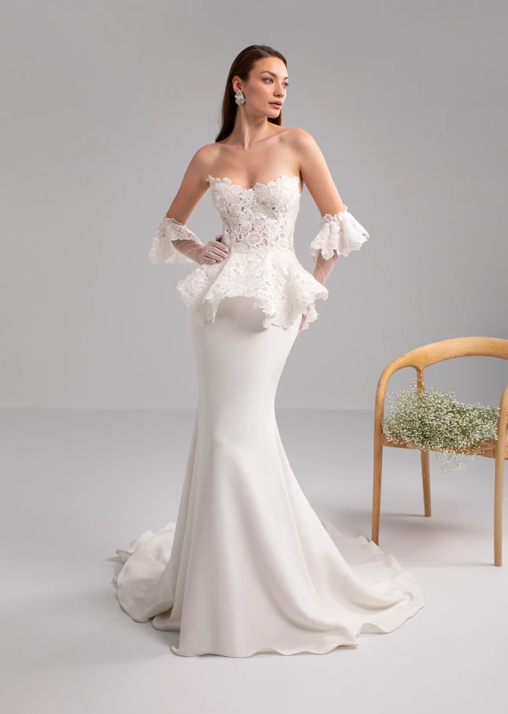 Valentini Spose Luce Default Thumbnail Image