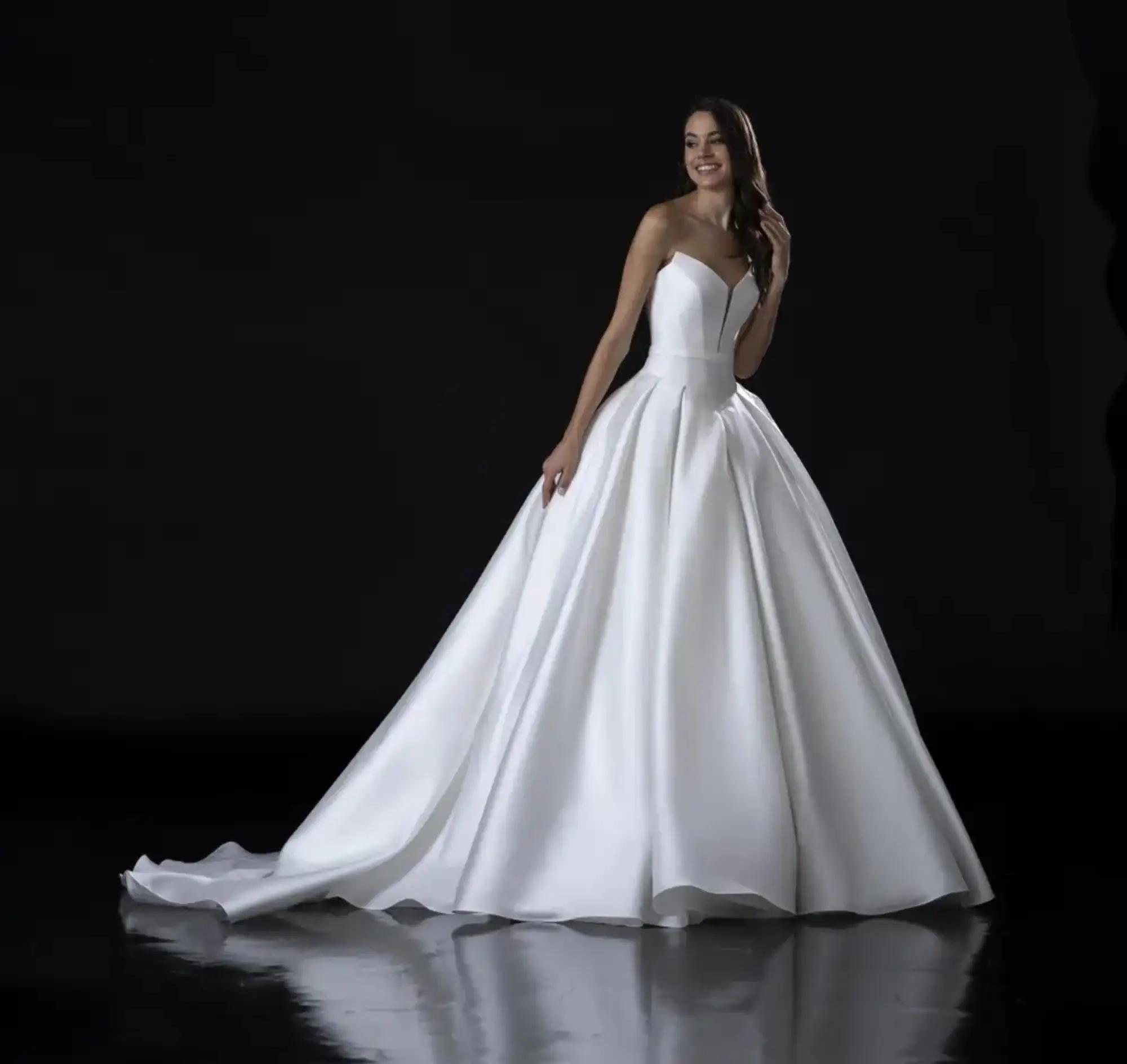 Basque Waist Wedding Dress Trend Image