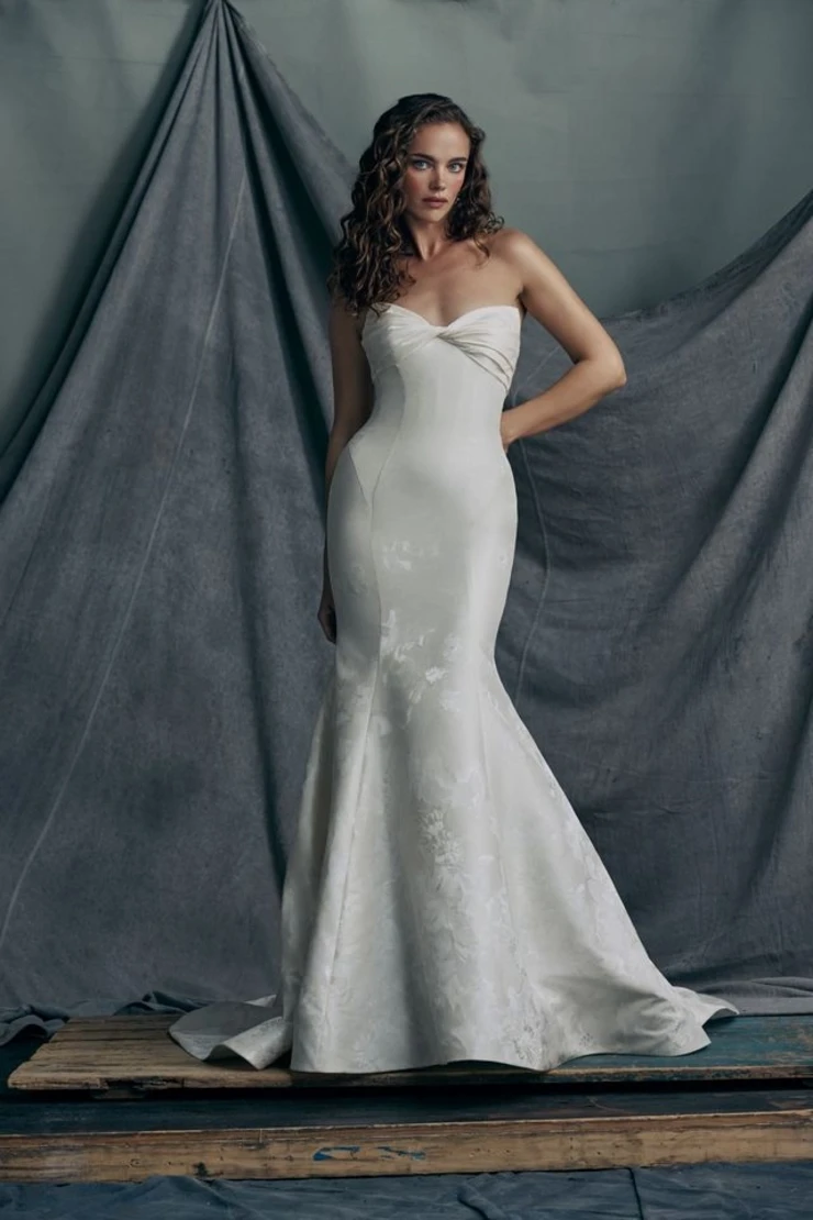 Anne Barge Couture Justine Default Thumbnail Image